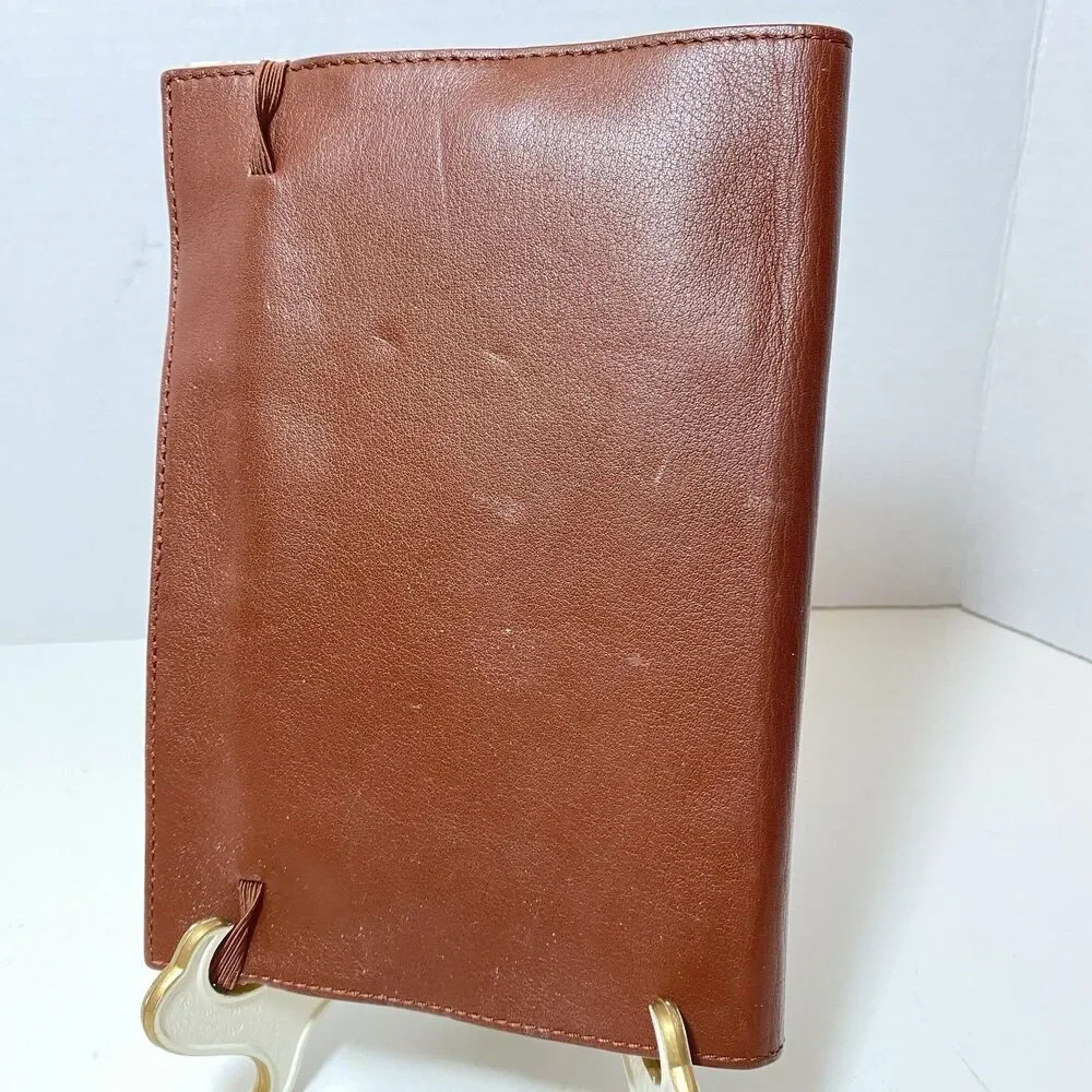 Nook Genuine Leather Cover Tan Brown 6x8” Barnes&Noble Elastic Closure Preowned